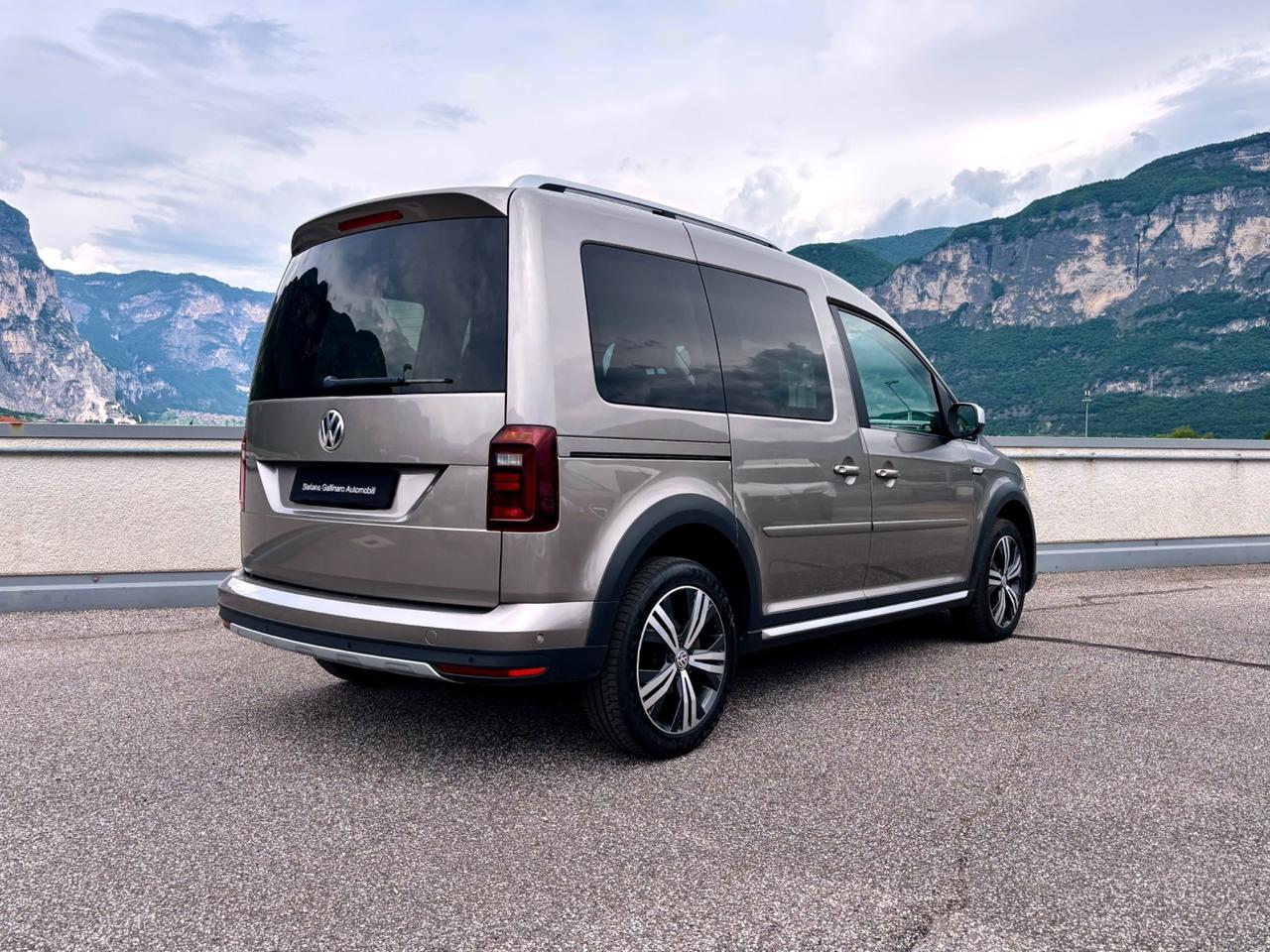 Volkswagen Caddy 2.0 TDI 150 CV Alltrack "Gancio/WinterPack3/Webasto"