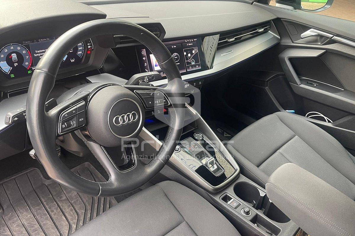 AUDI A3 SPB 30 g-tron S tronic Business Advanced