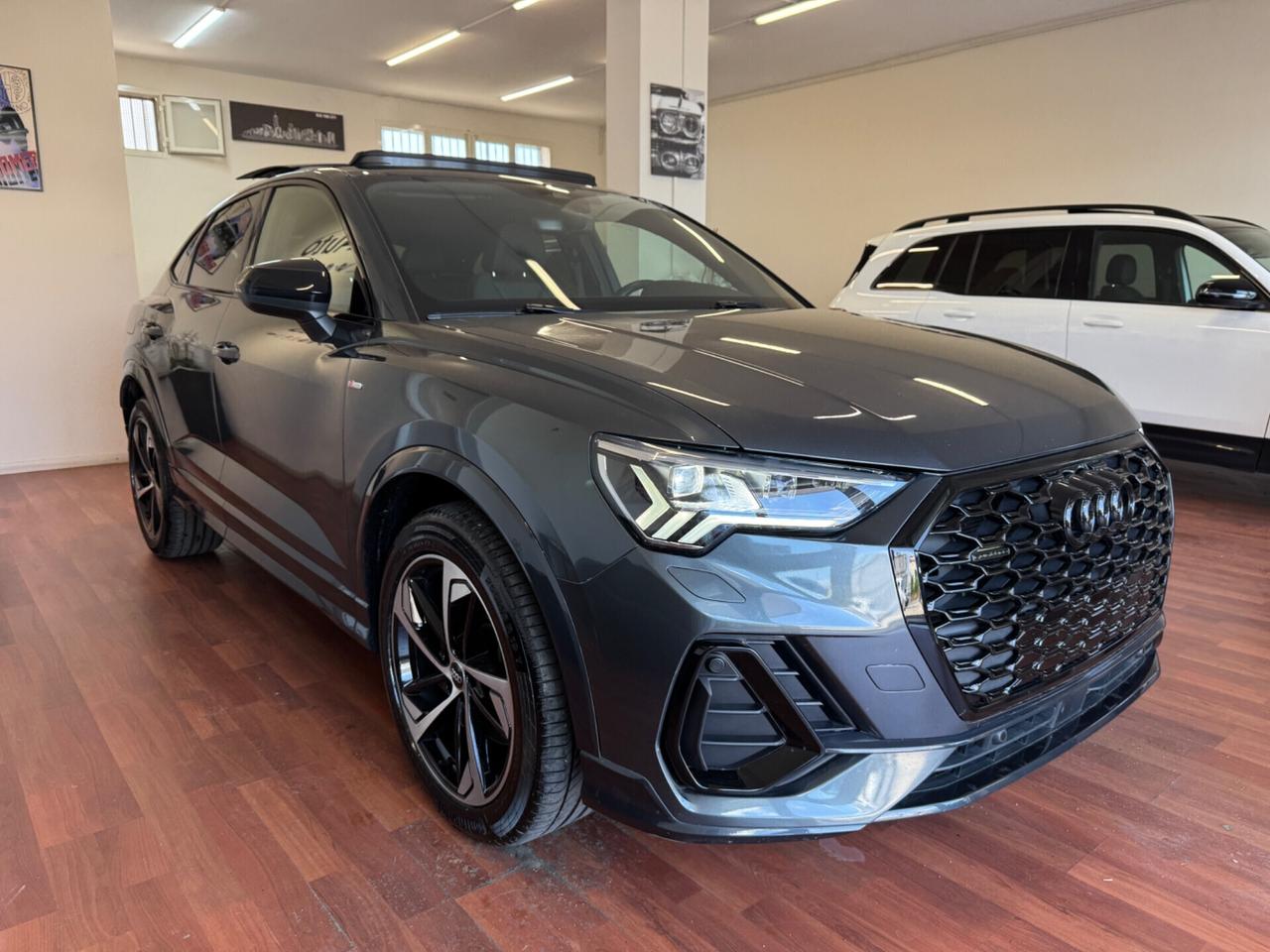 AUDI Q3 40 TDI QUATTRO S TRONIC S LINE / TETTO
