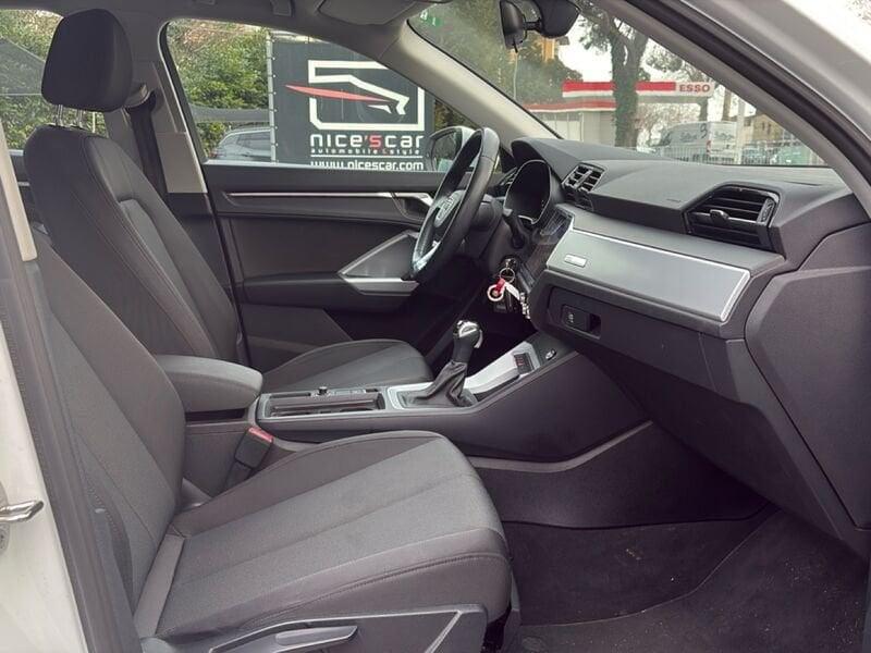 Audi Q3 35 TDI S tronic Business