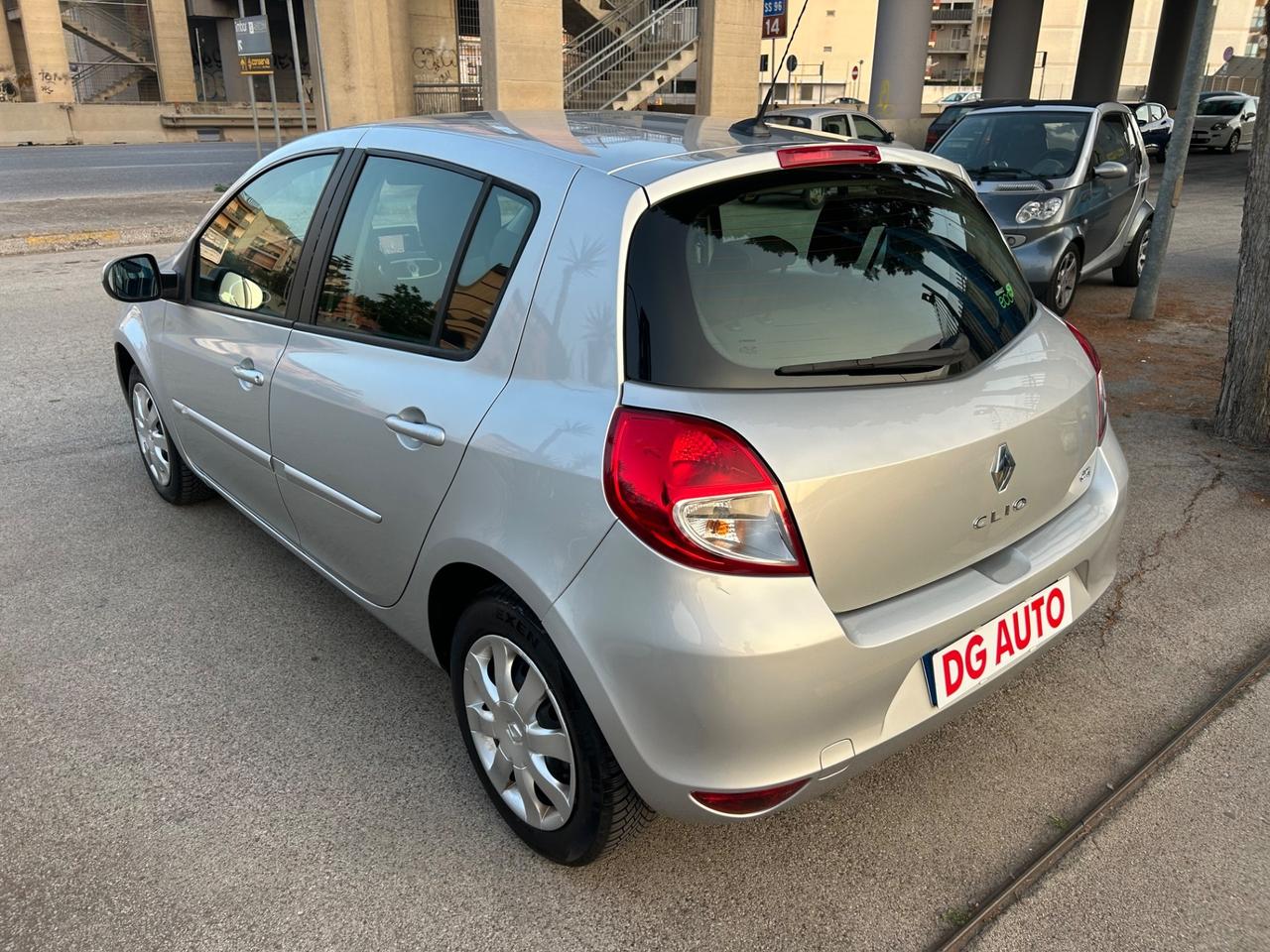 Renault Clio 1.5 dCi 75 cv 2012 navigatore