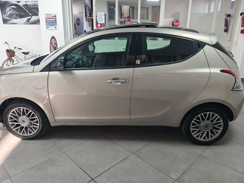 Lancia Ypsilon Ypsilon 1.2 69 CV 5 porte GPL TETTO APRIBILE