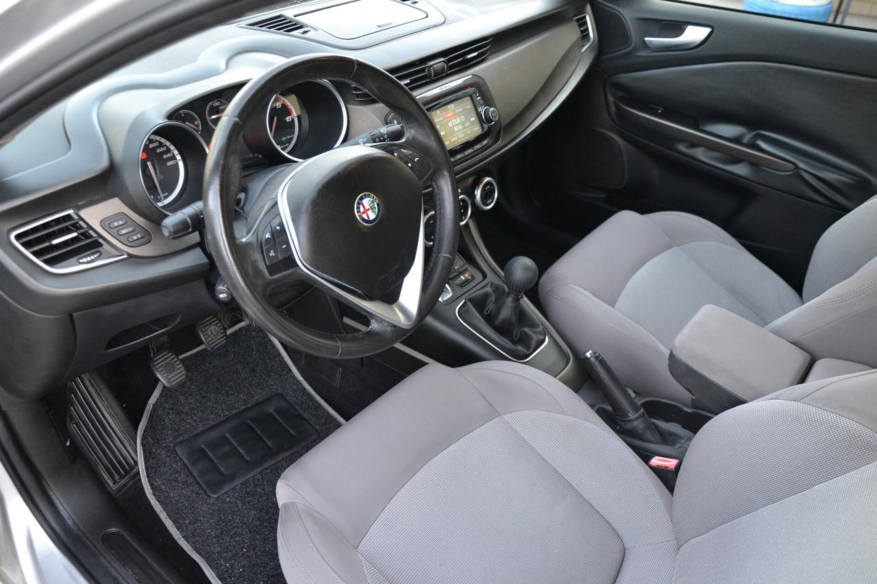 Alfa Romeo Giulietta 1.6 JTDm-2 105CV DISTINCTIVE **DISTRIBUZIONE OK**