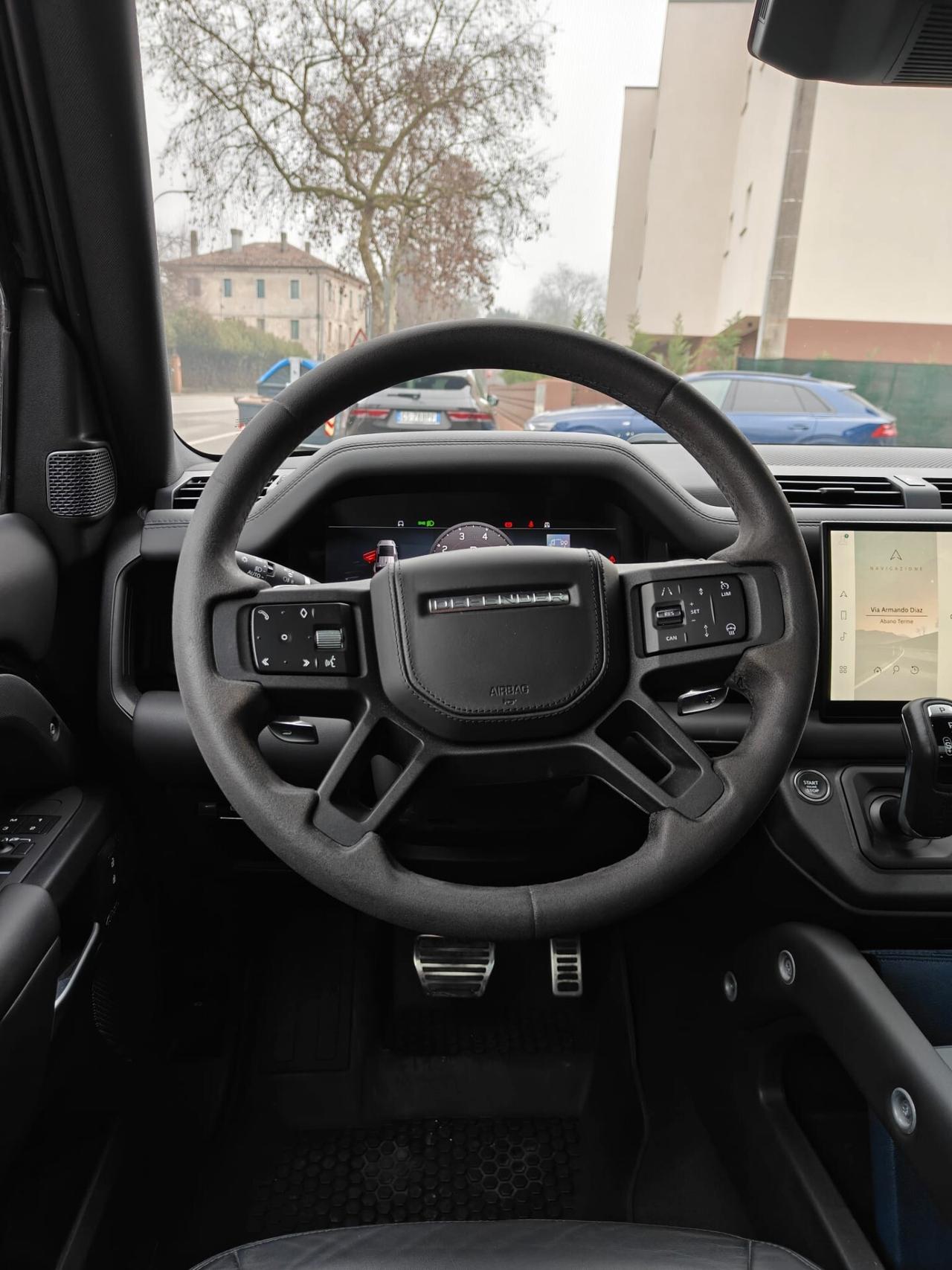 Land Rover Defender 110 5.0 V8 525 CV AWD Auto