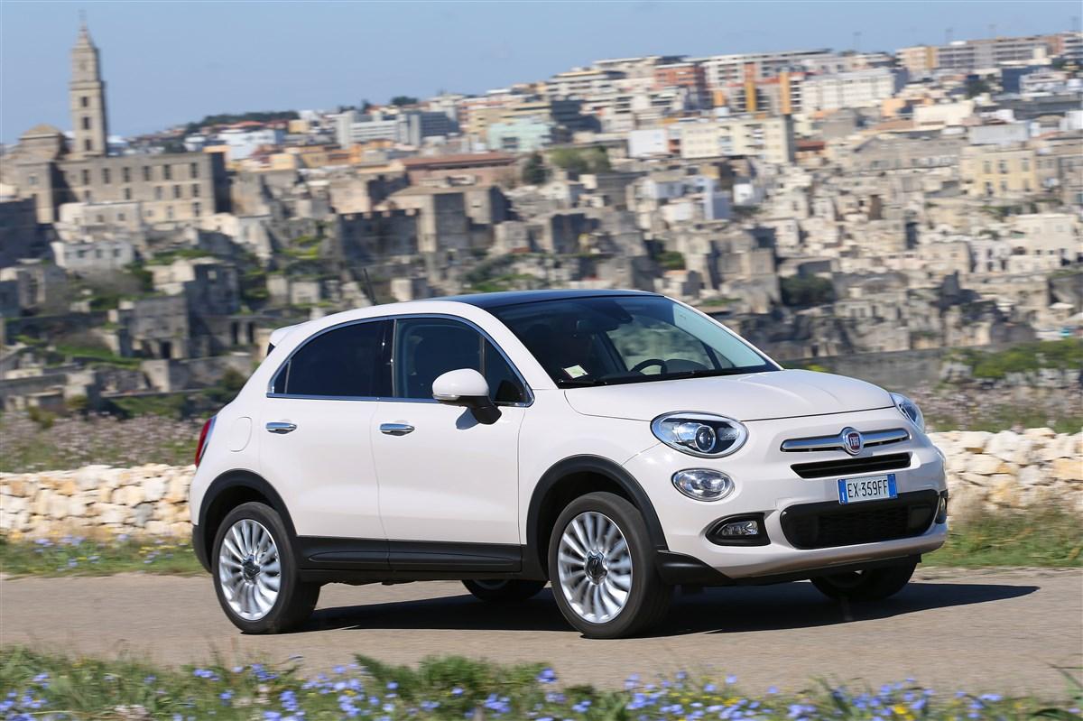 FIAT 500 X 2015 - 500X 1.3 mjt Lounge 4x2 95cv