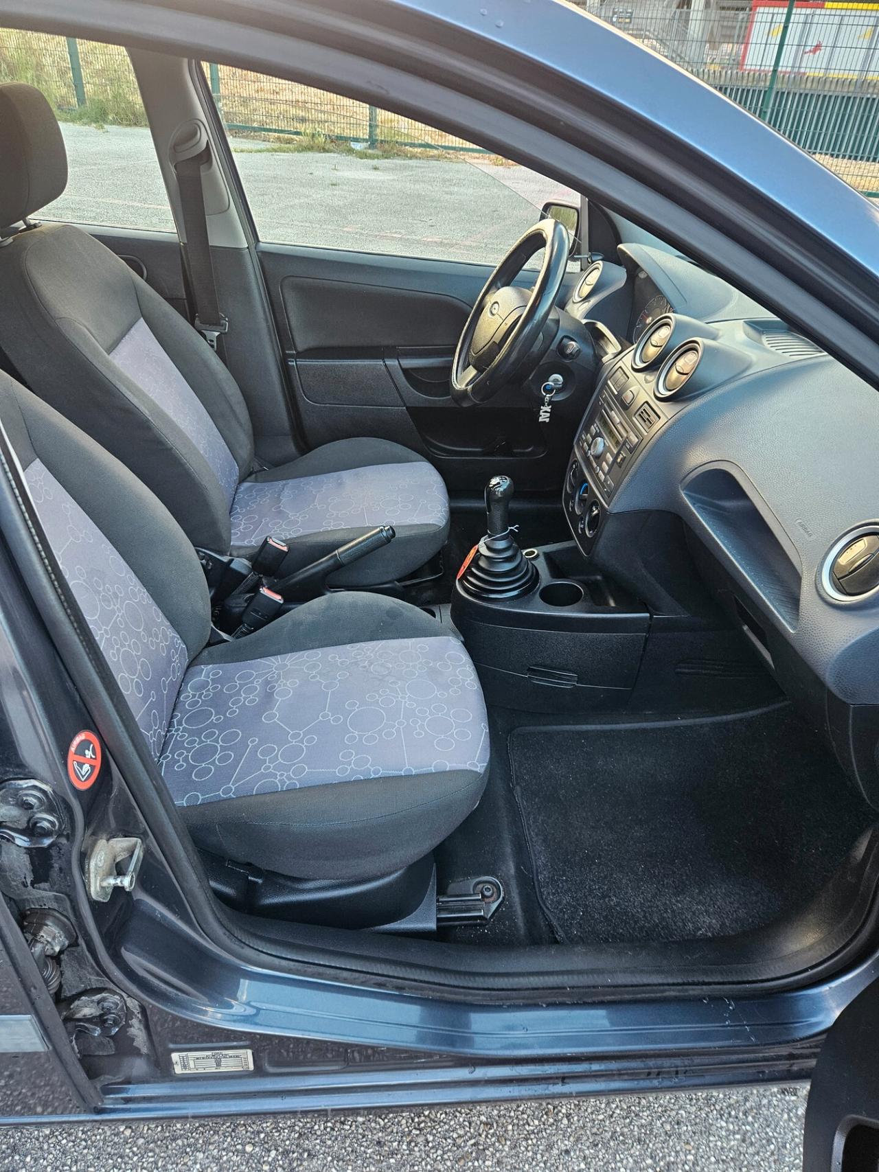 Ford Fiesta 1.4 TDCi 5p. Ghia
