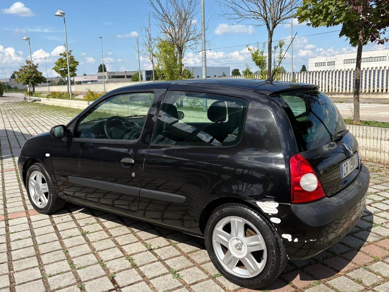 Renault Clio 1.2 16V cat 3 porte Luxe Privilège