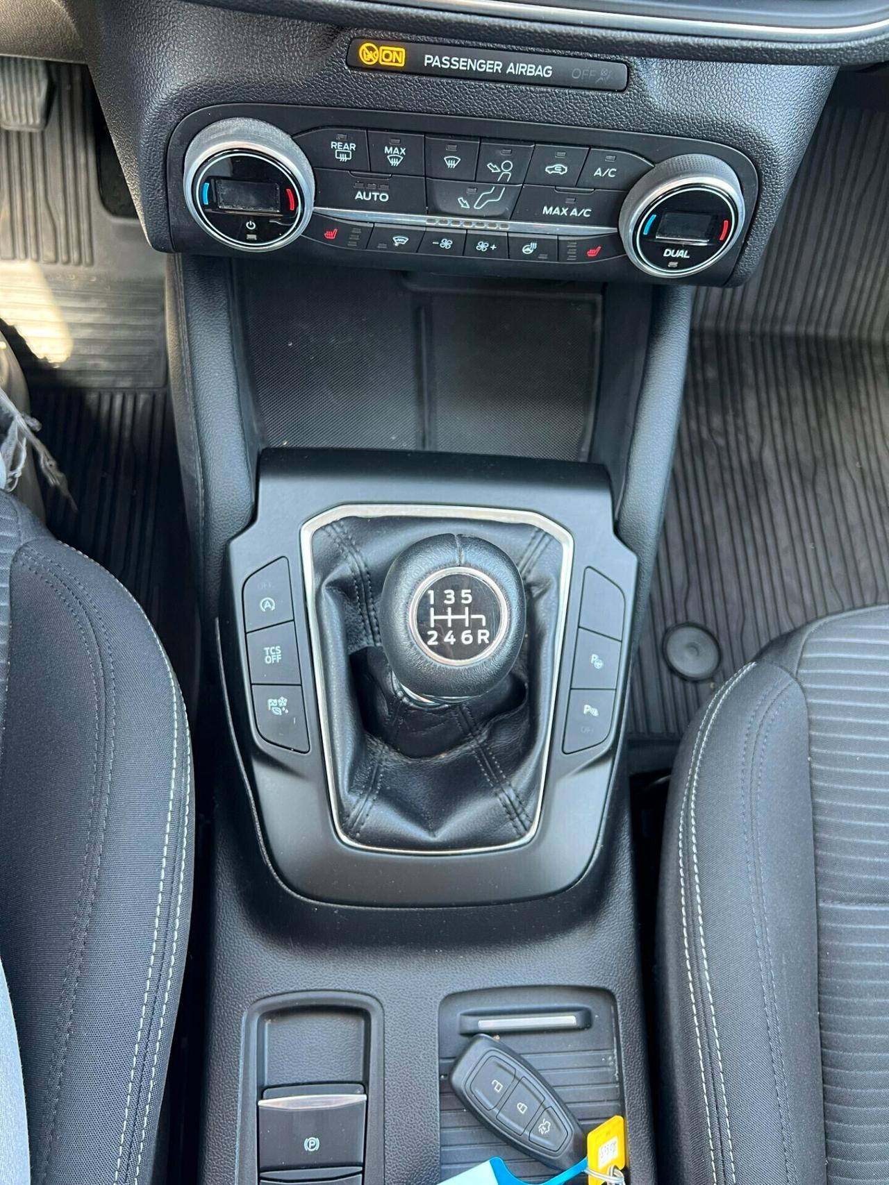 Ford Focus TURNIER 1.0 ECOBOOST HYBRID