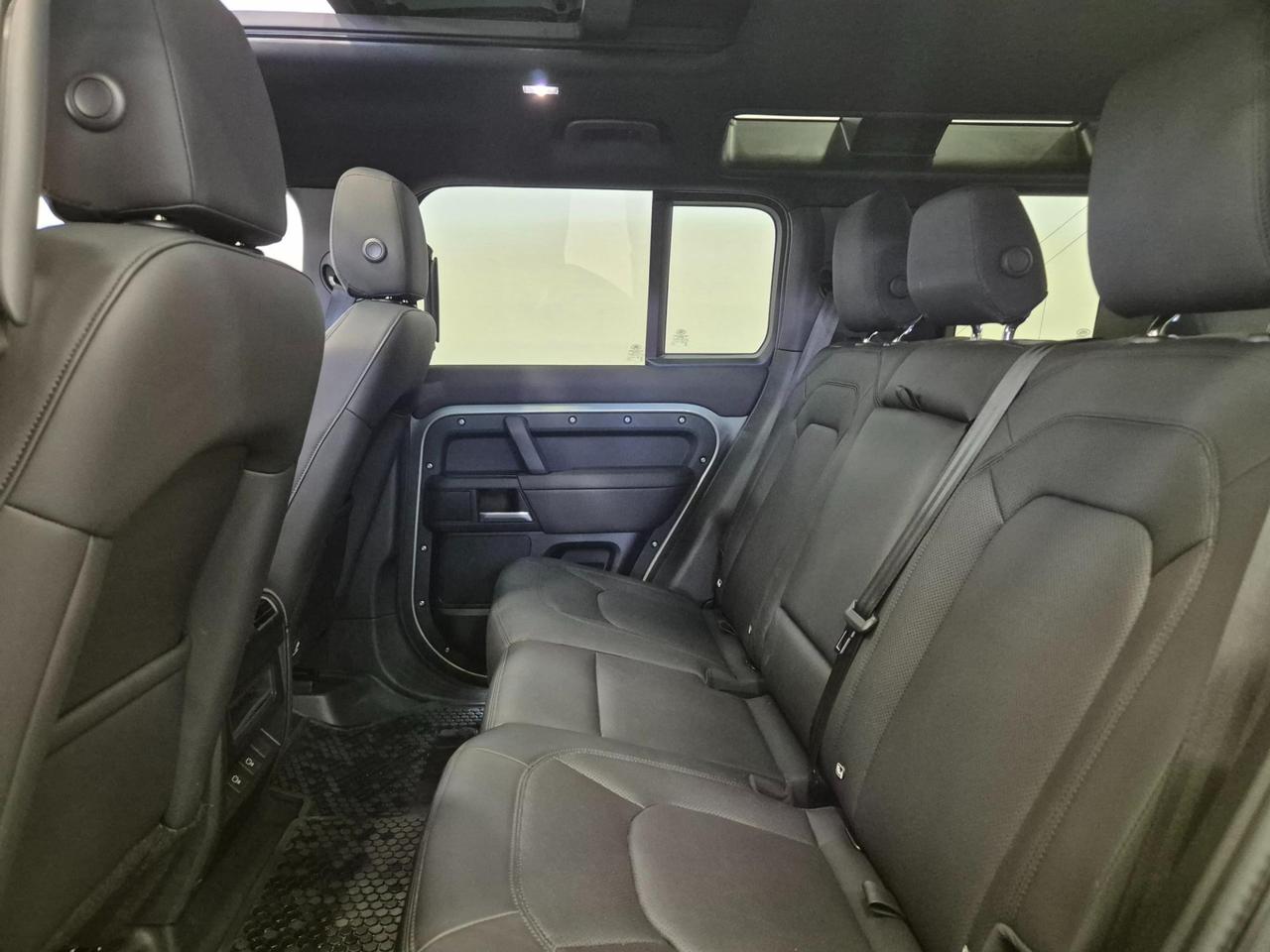 Land Rover Defender 110 3.0d i6 mhev X-Dynamic awd auto N1 - Acc/Lim - Carplay - Tetto