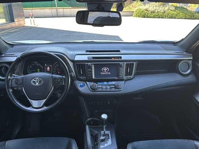 Toyota RAV4 2.5 Hybrid 2WD Lounge