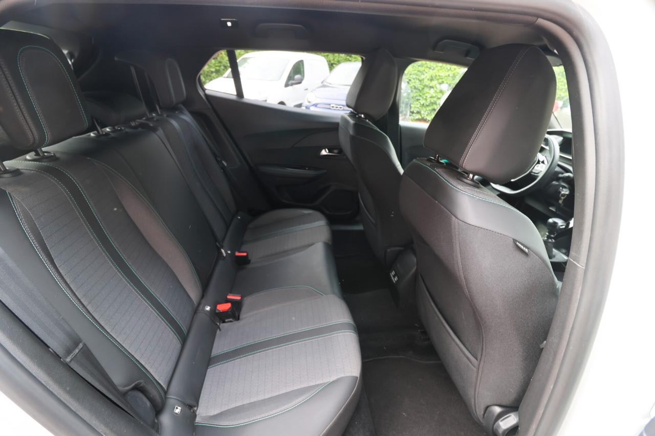 Peugeot 2008 1.2 PureTech 100cv Allure Pack 2023