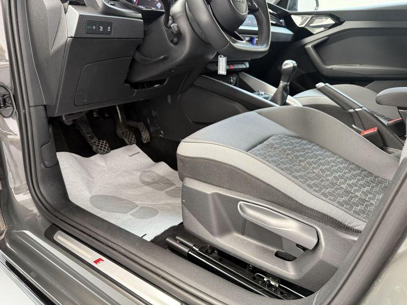 Audi A1 SPB 30 TFSI Black Edition S-line + C.Play + Led