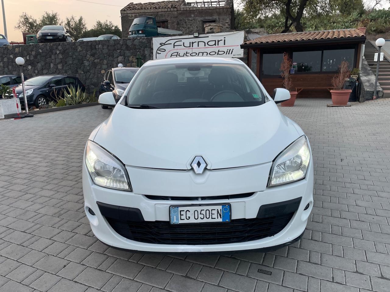 Renault Megane Mégane 1.5 dCi 110CV EDC Attractive