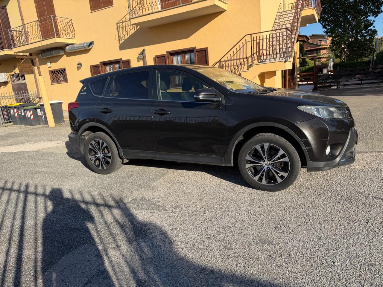 Toyota RAV 4 RAV4 2.2 D-4D 4WD Lounge