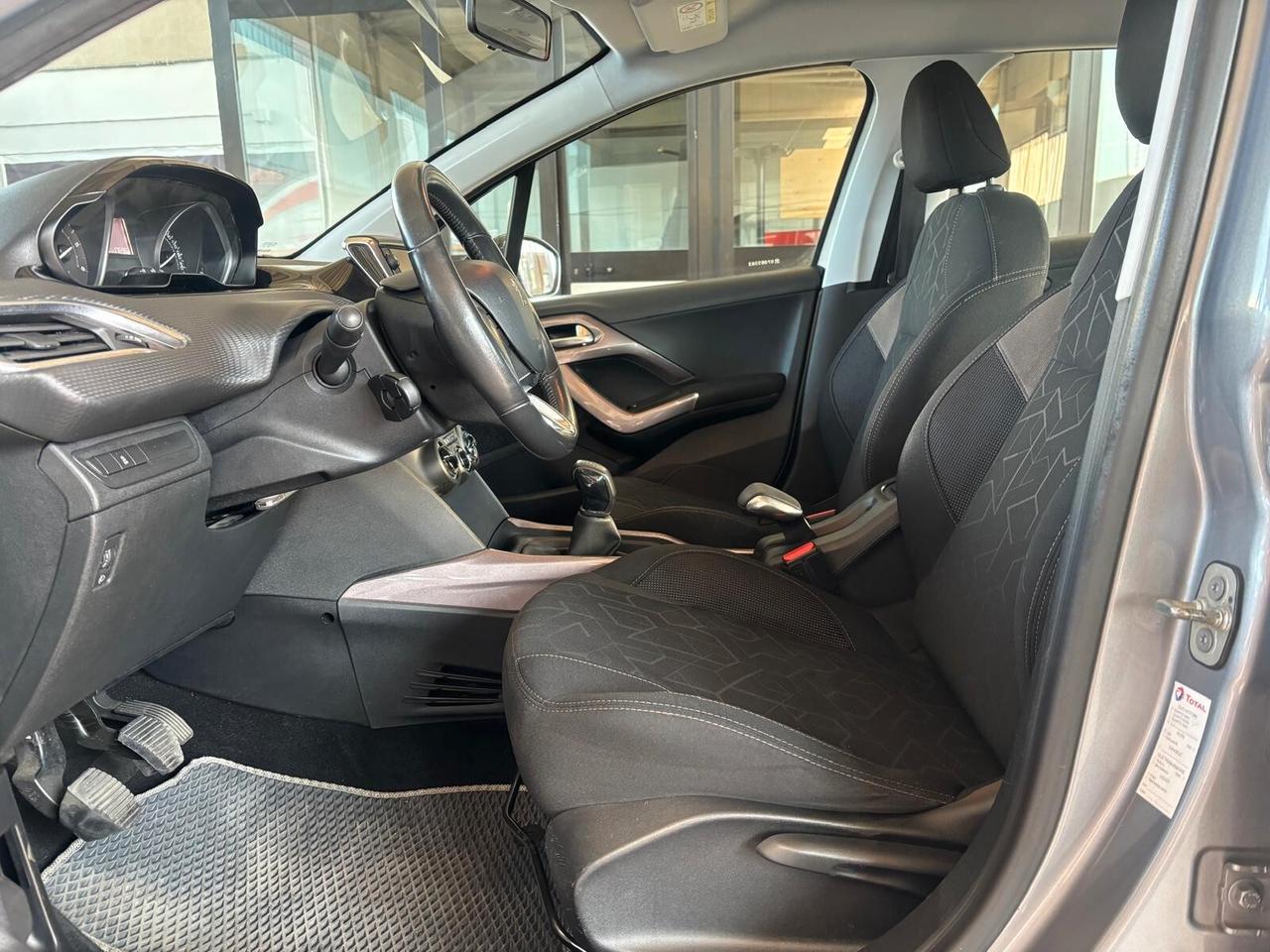 Peugeot 2008 BlueHDi 100 Allure