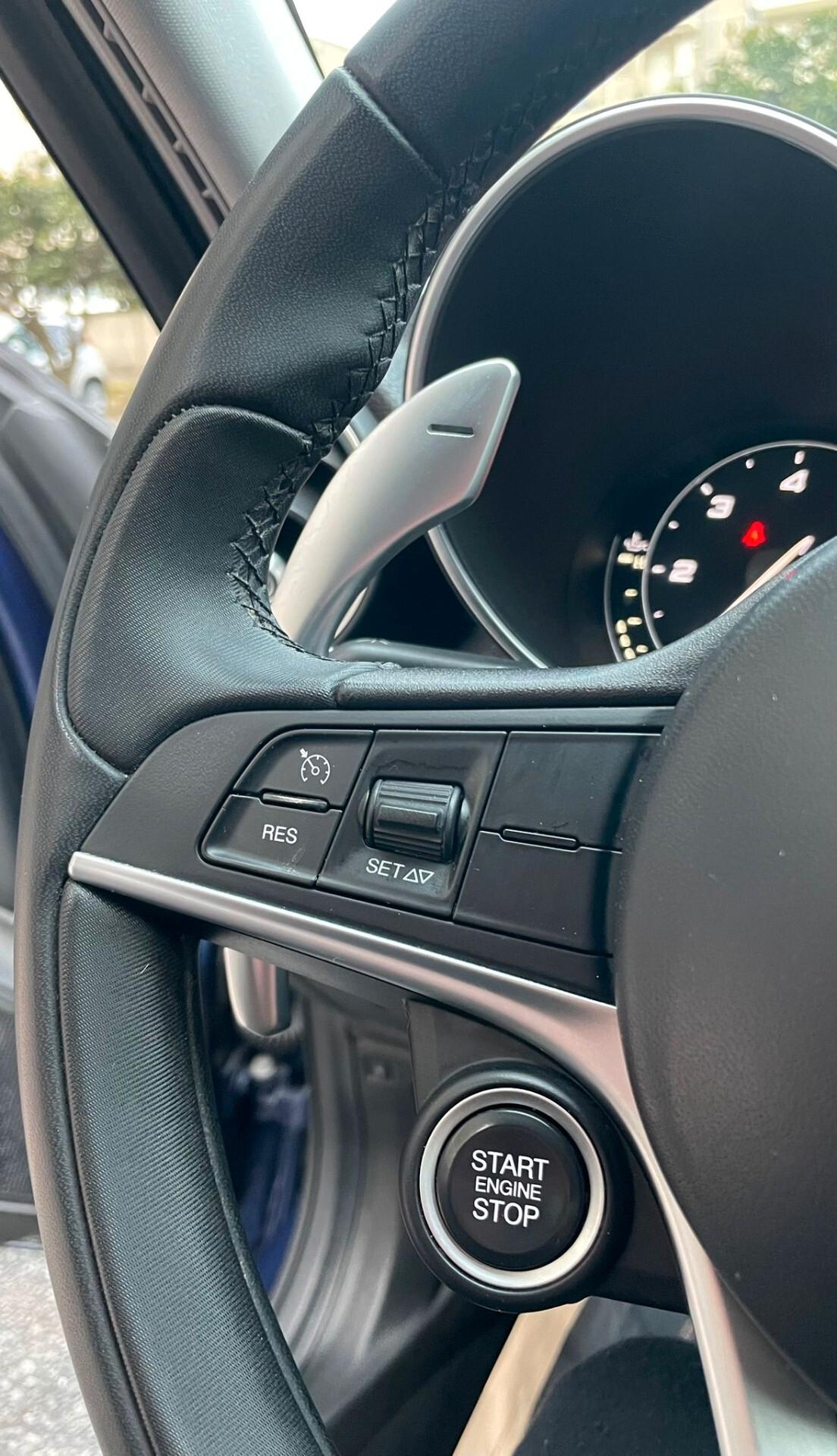 Alfa Romeo Giulia 2.2 Turbodiesel 180 CV Business Sport