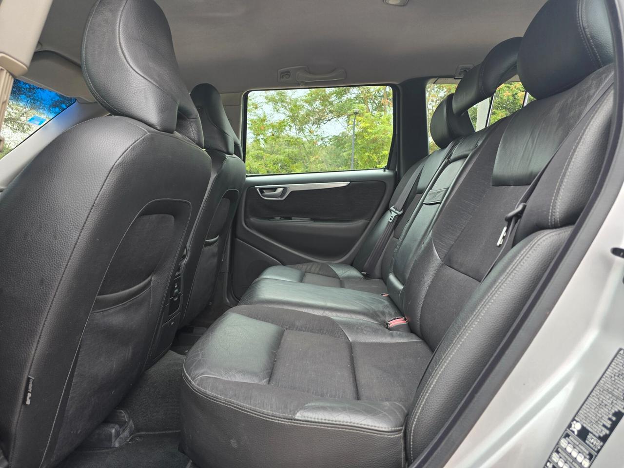 Volvo V70/XC70 V70 2.4 D 20V (163CV) cat Momentum