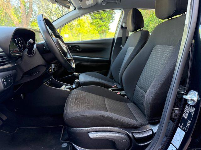 HYUNDAI i20 1.2 84CV MPI SENSORI PARCHEGGIO REETROCAMERA