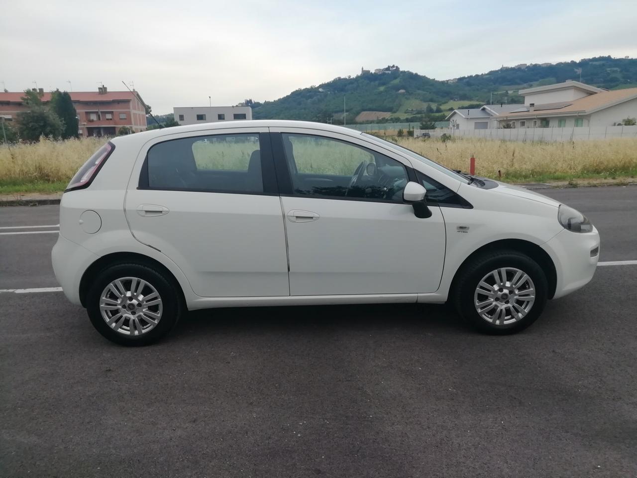 Fiat Punto 1.4 8V 5 porte Natural Power Lounge