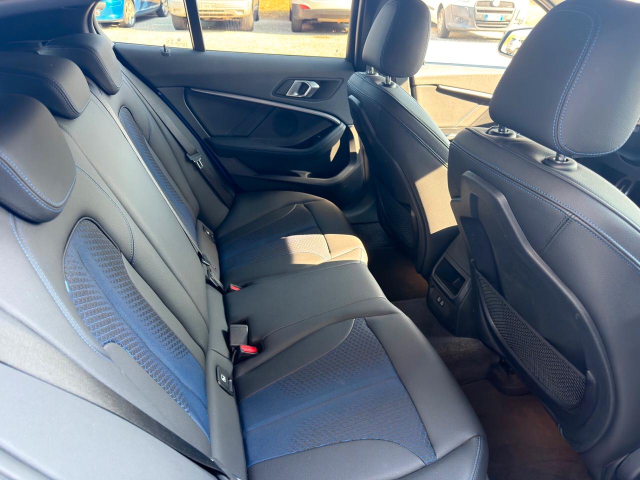 Bmw 120 120d 5p. Msport