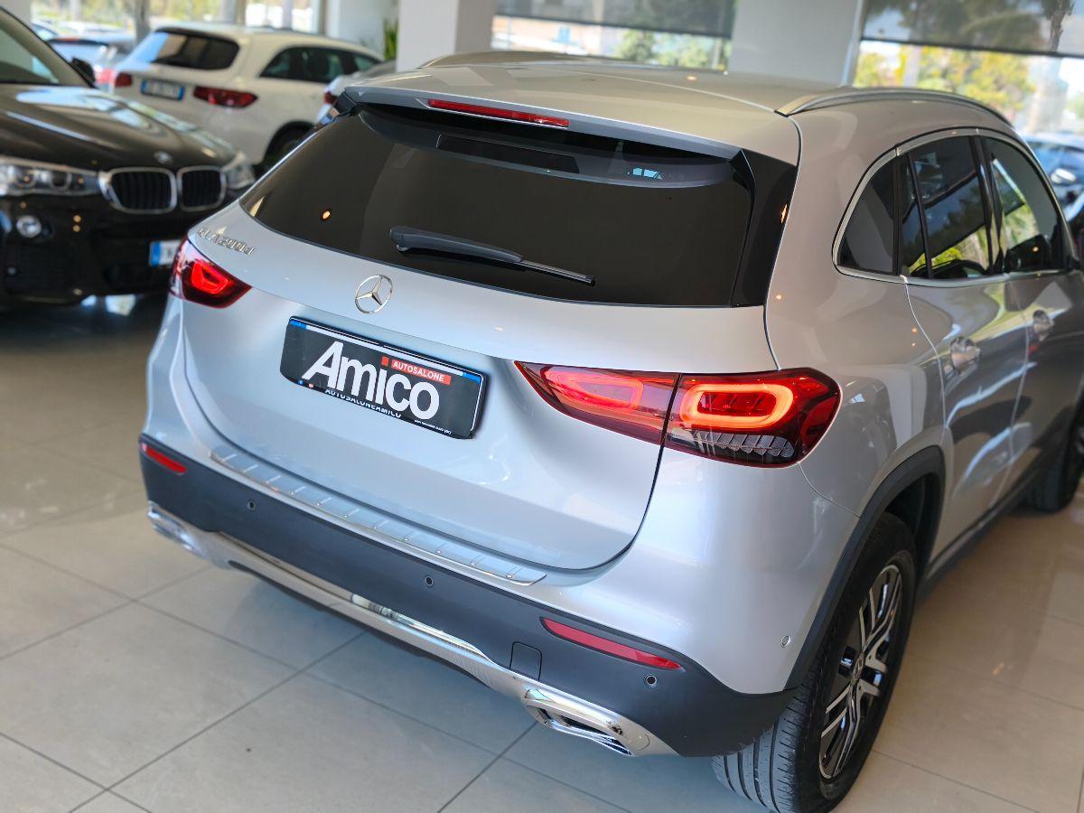 MERCEDES Classe GLA 200 d Automatic Sport Plus Luci/Led/Cokpit