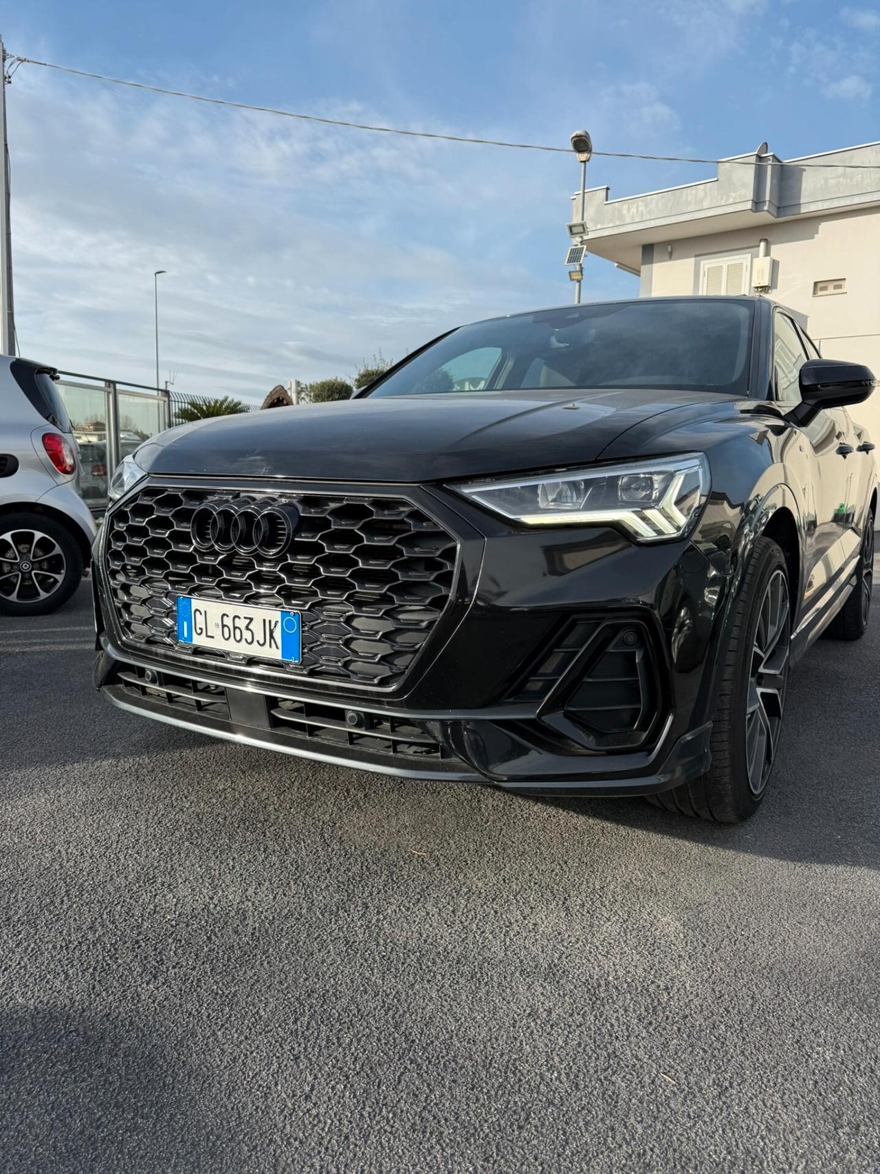 Audi Q3 35 TDI S tronic line edition 11/2019