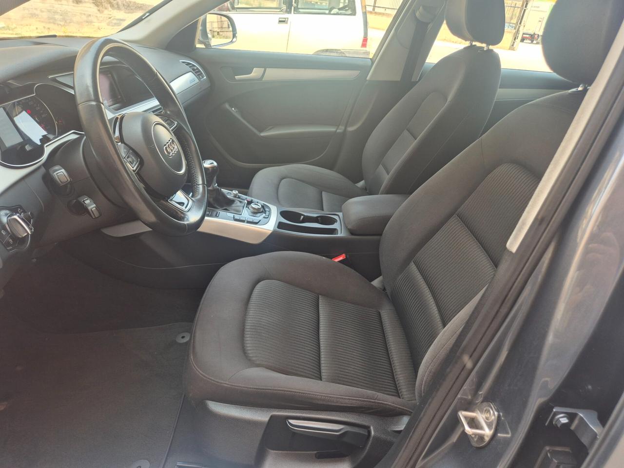 AUDI A4 2.0 TDI 150 CV S LINE ANNO 2015 KM CERTIF