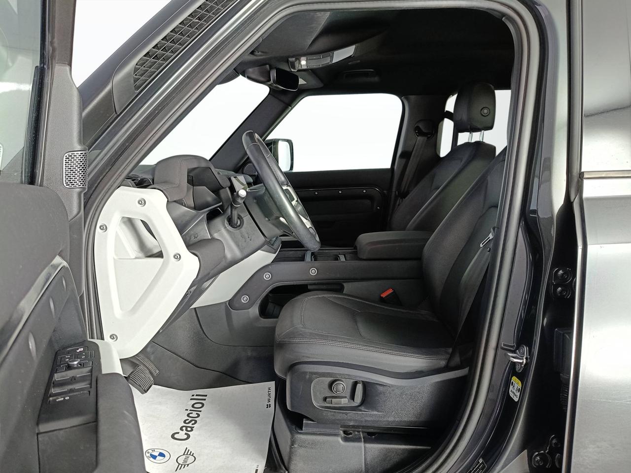 LAND ROVER Defender VII 2020 110 - Defender 110 3.0d i6 mhev X-Dynamic SE awd 200cv auto