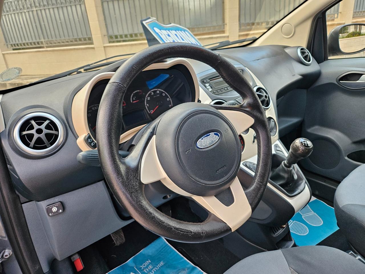 Ford Ka 1.2 8V 69CV Titanium