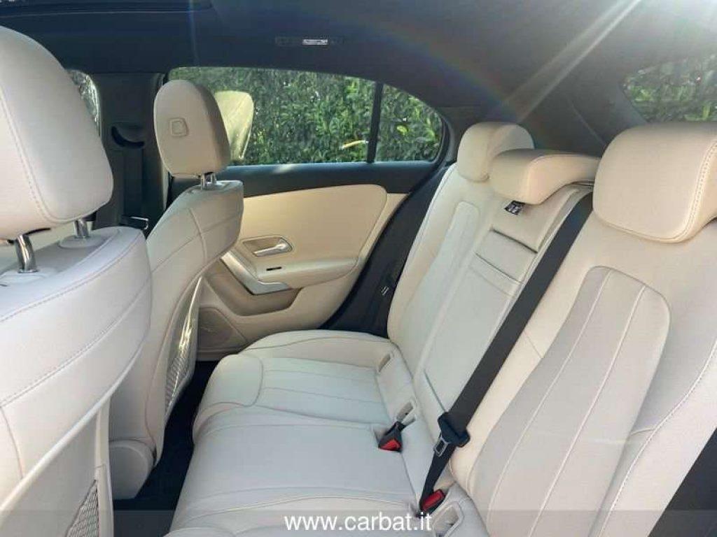 Mercedes-Benz A 180 A 180 Automatic Premium +