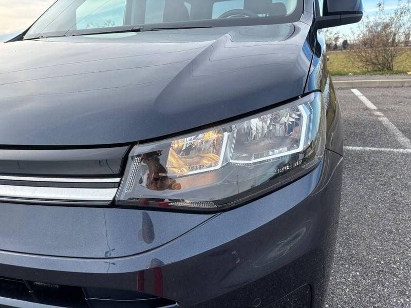 Volkswagen Caddy NEOP. 5 POSTI - 2.0 Diesel 102cv E6