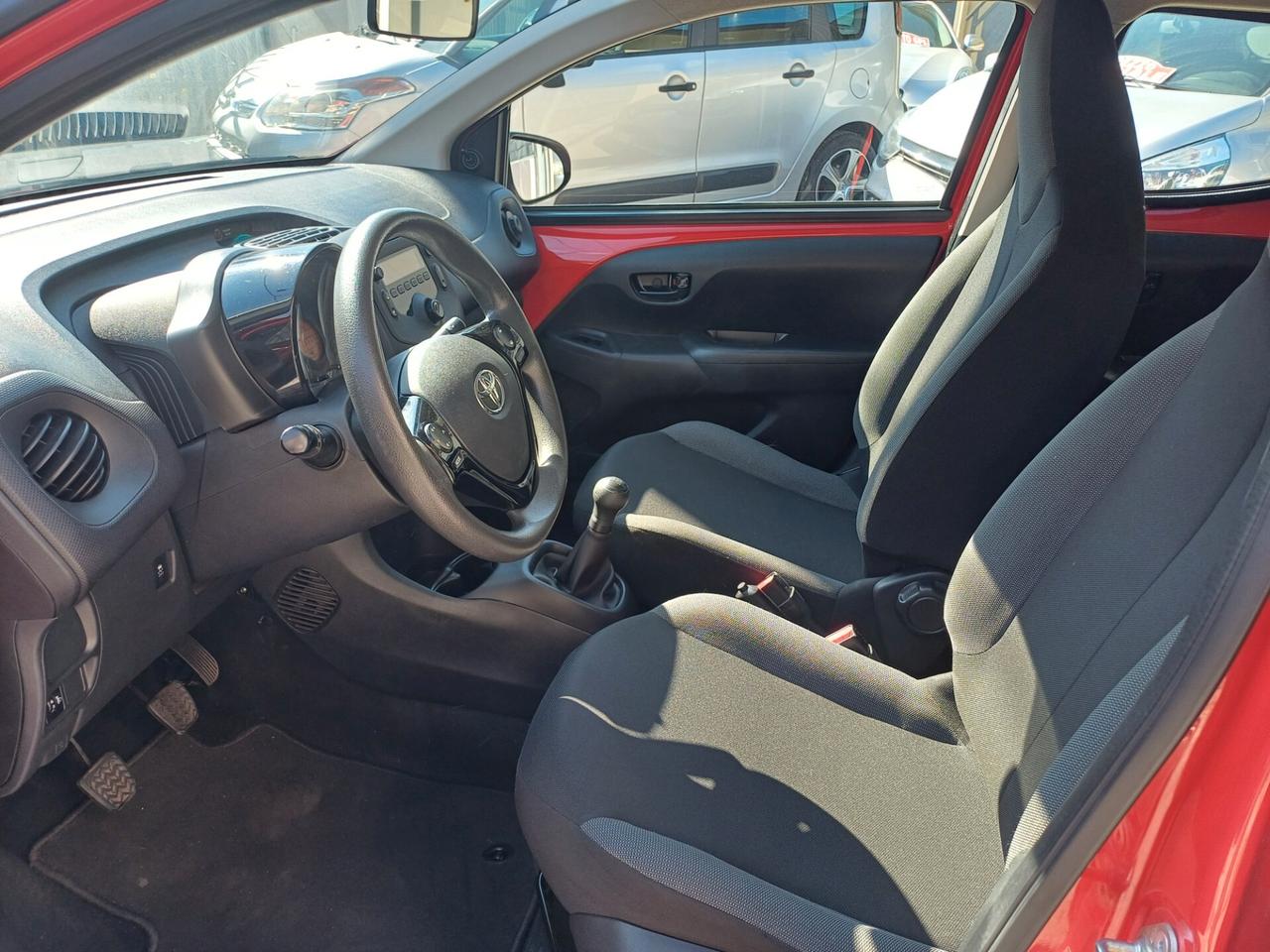 Toyota Aygo Connect 1.0 72 CV 5 porte x-connect
