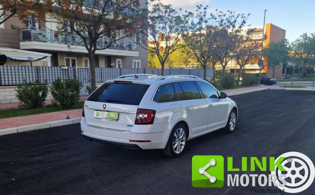 SKODA Octavia 1.5 DSG Wagon Style G-Tec UNICO PROP.