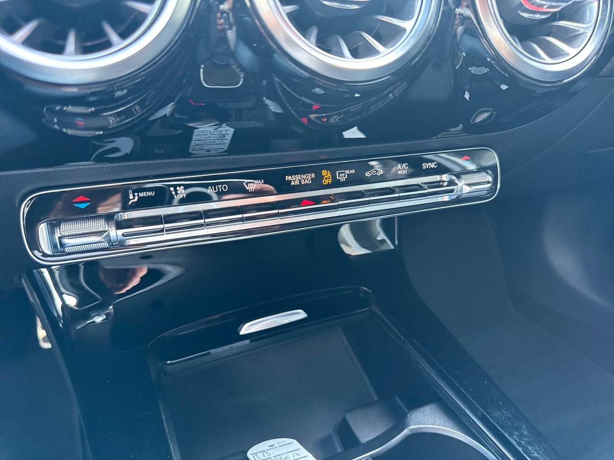 Mercedes-Benz A 200 d Premium auto