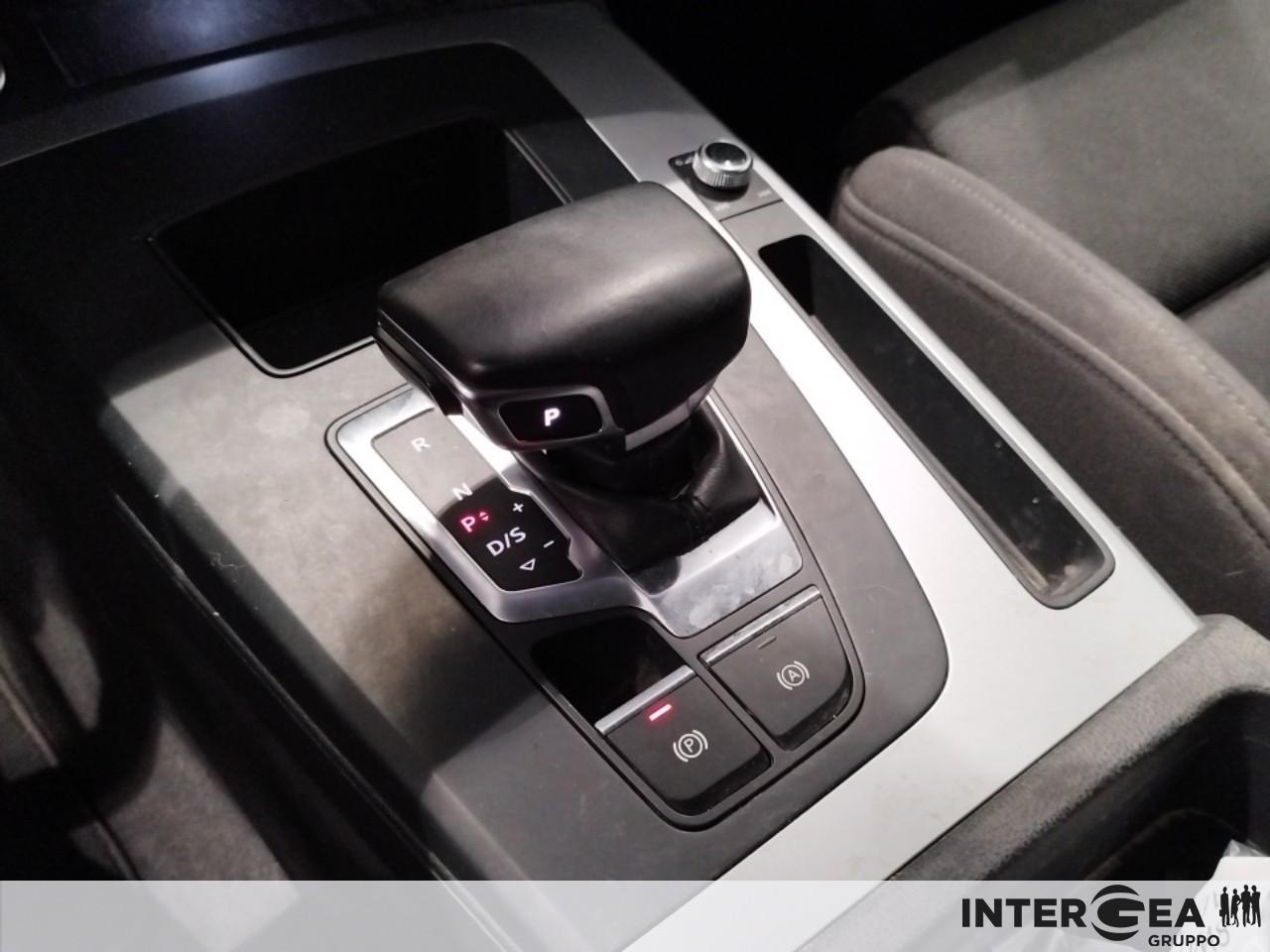 AUDI Q5 Sportback 40 2.0 tdi mhev 12V Business Advanced quattro s-tronic