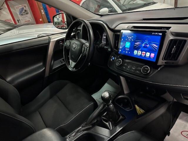 Toyota RAV 4 RAV4 2.0 D-4D 2WD Style White Ed.