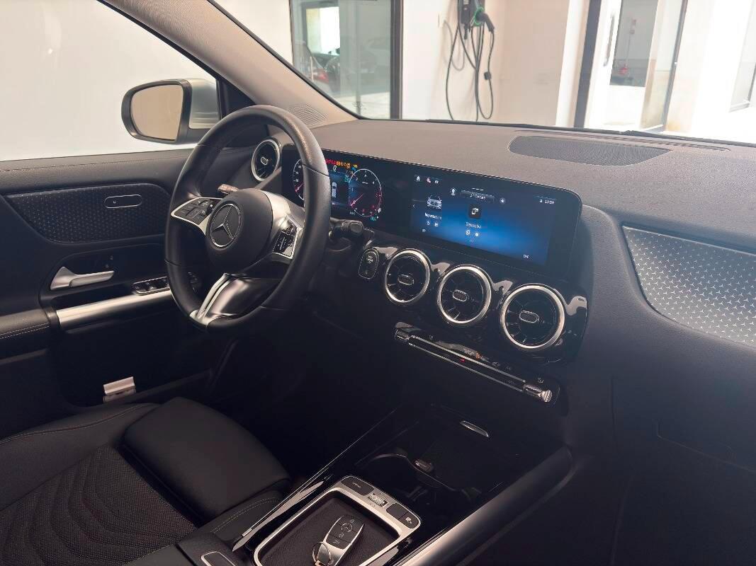 Mercedes Classe GLA 180 d Progressive Advanced auto