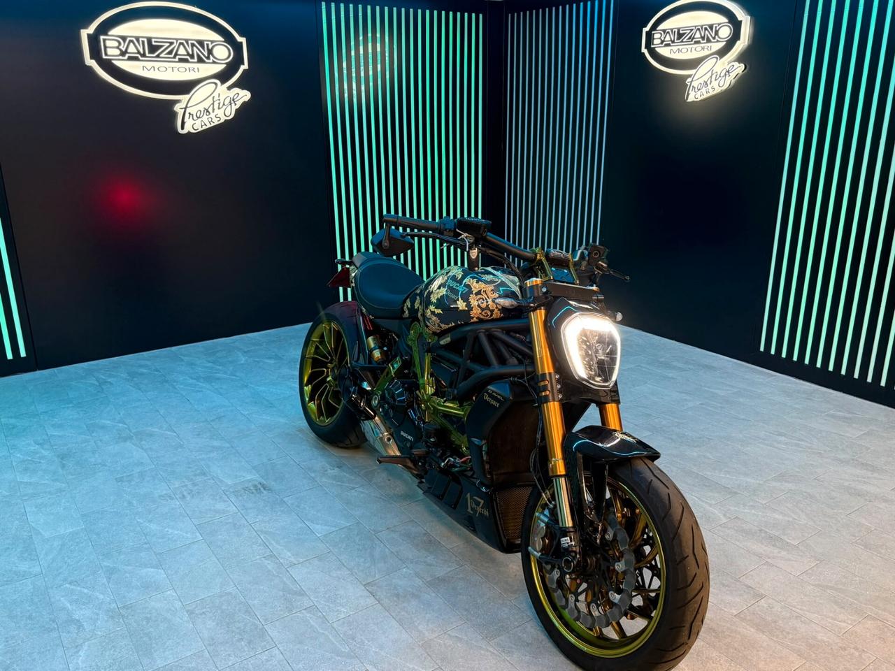 DUCATI DIAVEL XDIAVEL S VERSACE SERIE LIMITATA 2017