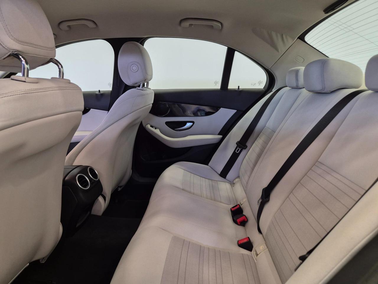 MERCEDES-BENZ C 180 d Executive