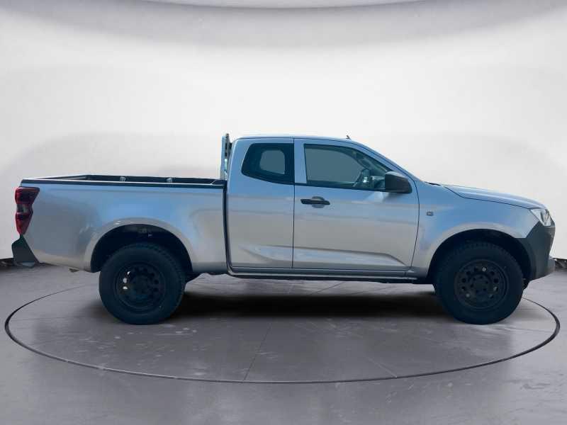 ISUZU D-Max 1.9 td space N60BB 4x4