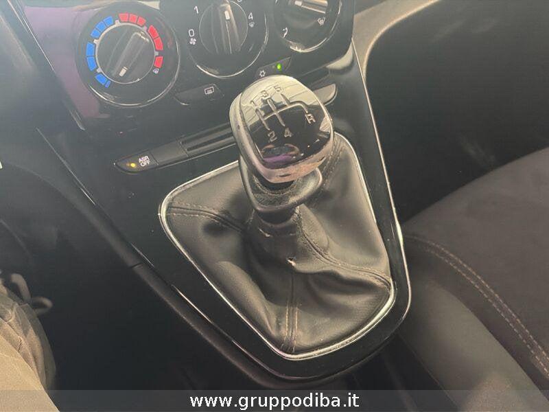 Lancia Ypsilon III 2011 Benzina 1.2 8v silver 69cv