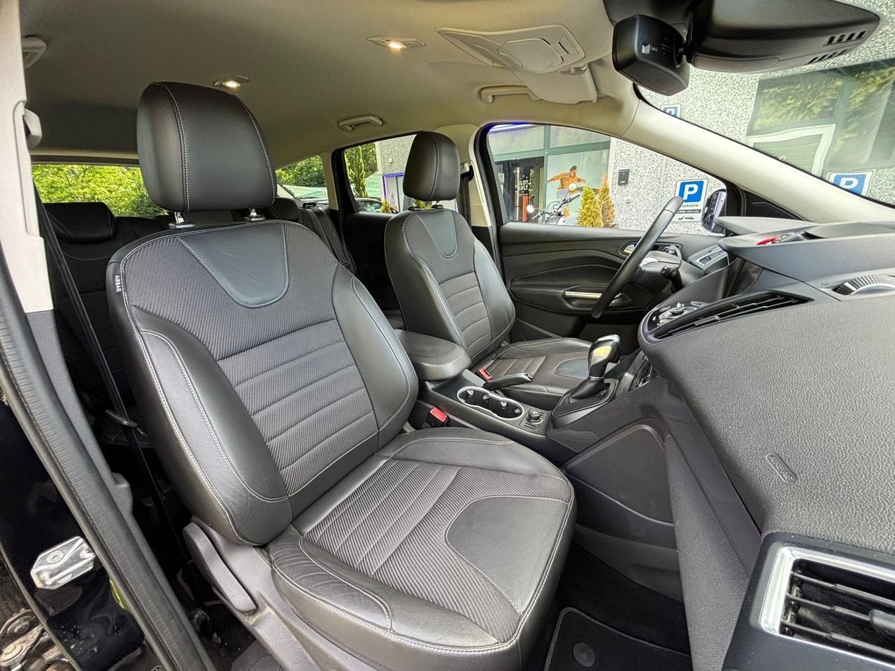 Ford Kuga 2.0 TDCI 150 CV S&S 4WD Powershift Titanium