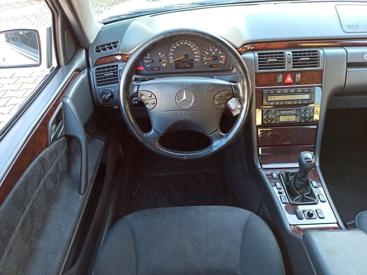 Mercedes-benz E 200 E 200 Kompressor cat Elegance