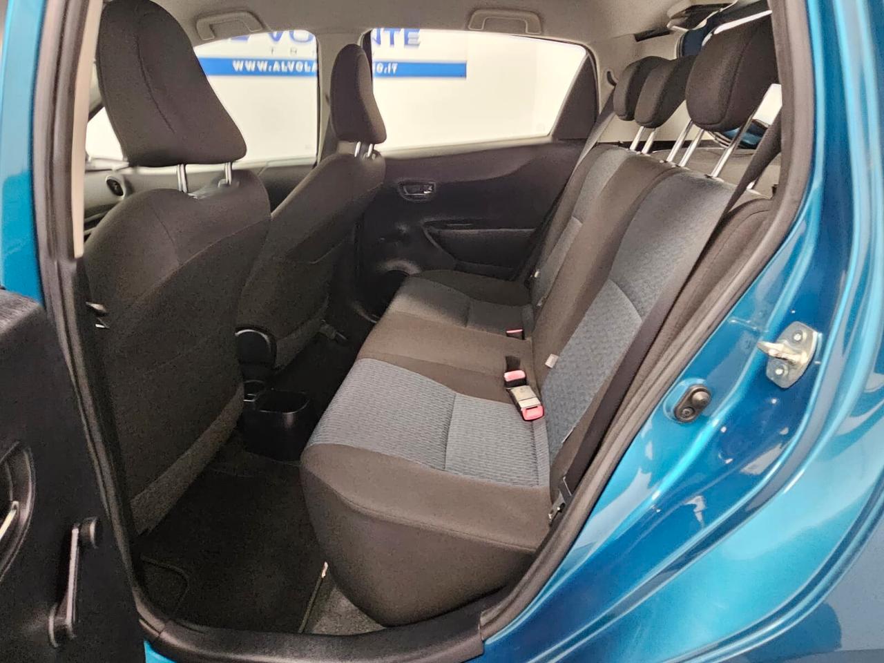 Toyota Yaris 1.0 5 porte Active - NeoPatentati