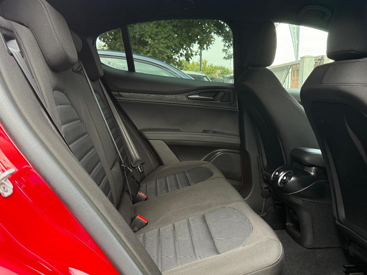 Alfa Romeo Stelvio 2.2 Turbodiesel 160 CV AT8 RWD Super