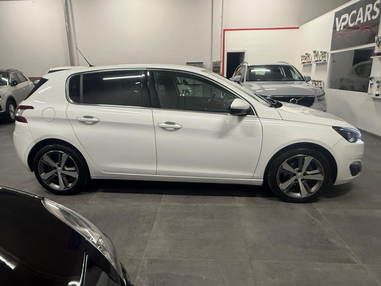 Peugeot 308 BlueHDi 120 S&S Allure