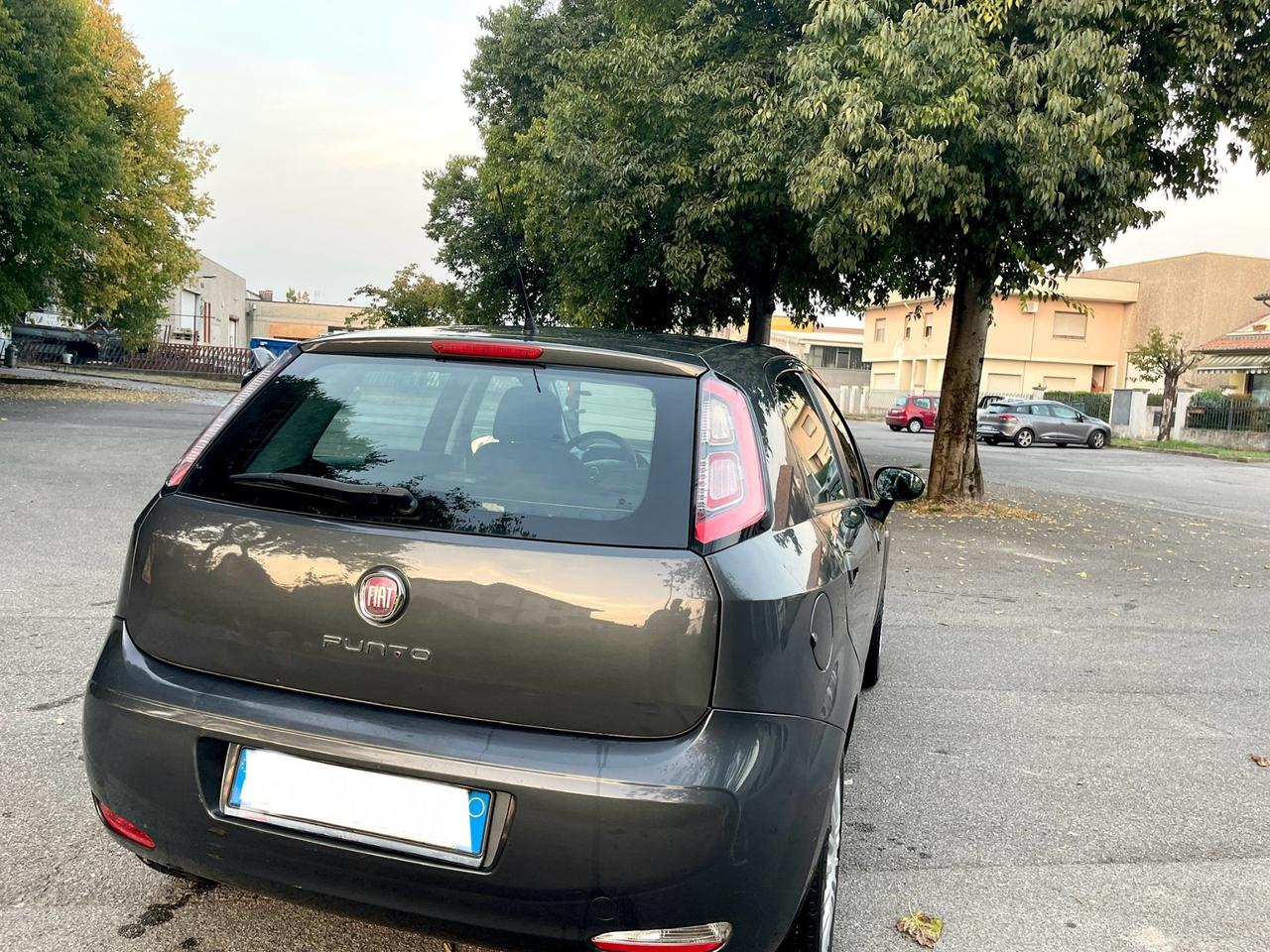 Fiat Punto 1.3 MJT II 75 CV 5 porte Lounge per Neopatentati 2014