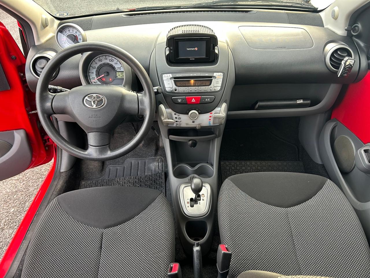 Toyota Aygo 1.0 12V VVT-i 5 porte Sol Connect automatica