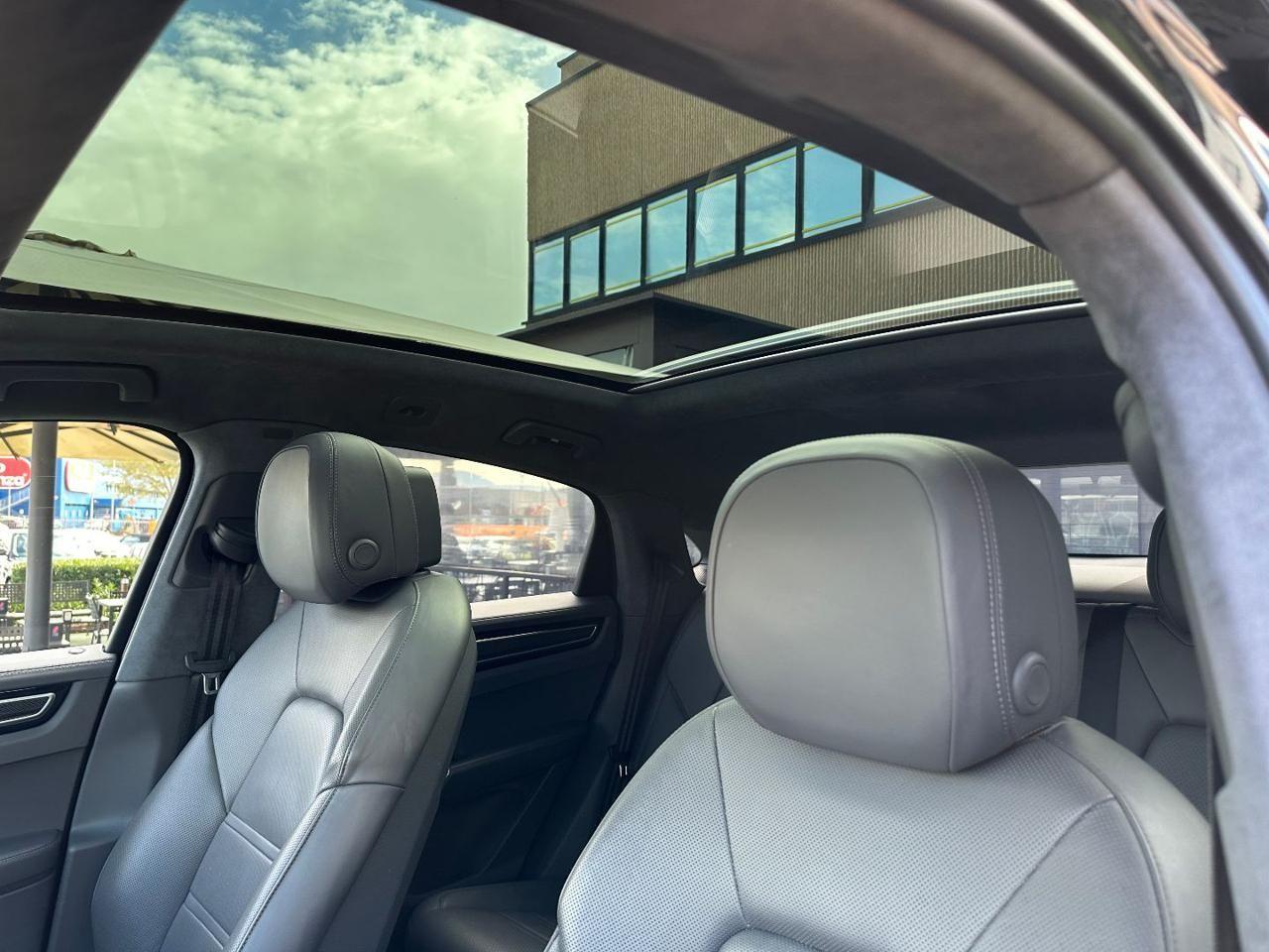 Porsche Cayenne Coupé 4.0 V8 Turbo S E-Hybrid UNIPR IVA ESPOSTA