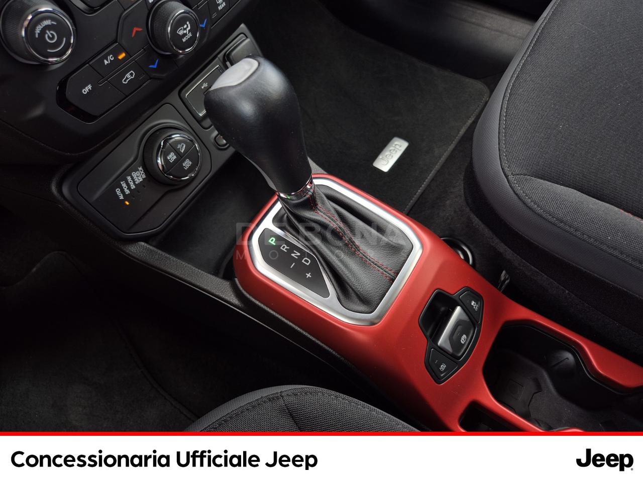 Jeep Renegade 1.3 t4 phev trailhawk 4xe at6